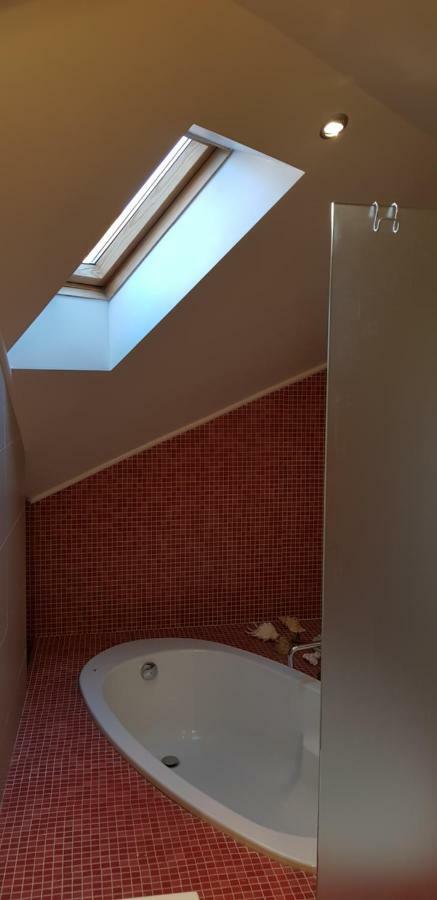 Exceptional Uzupis Bridge 3 Bedroom Apartment Βίλνιους Εξωτερικό φωτογραφία