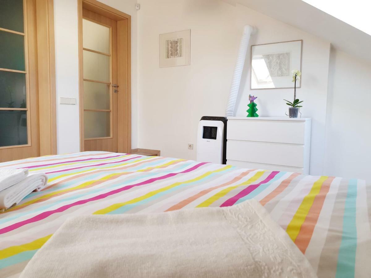 Exceptional Uzupis Bridge 3 Bedroom Apartment Βίλνιους Εξωτερικό φωτογραφία